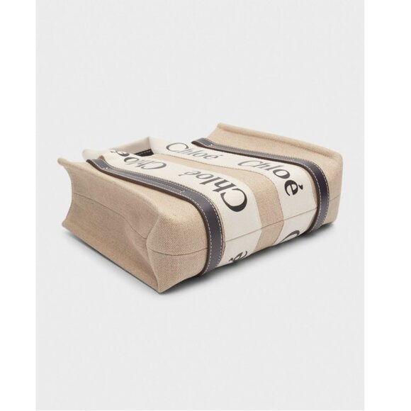 Chloe Woody Small Tote Bag in Linen with Crossbody Strap - Picture 3 of 8